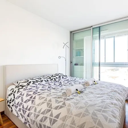 Apartament Guestready - Spacious Retreat In The 19th District Paryż