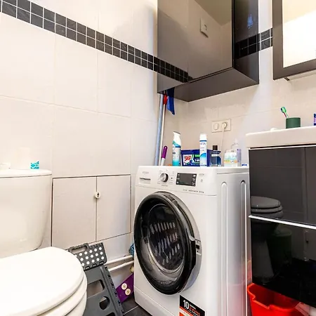 Apartament Guestready - Spacious Retreat In The 19th District Paryż